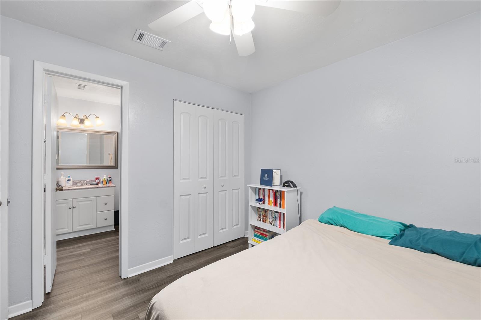 Image 37 of 44 For 3800 20th Avenue 505