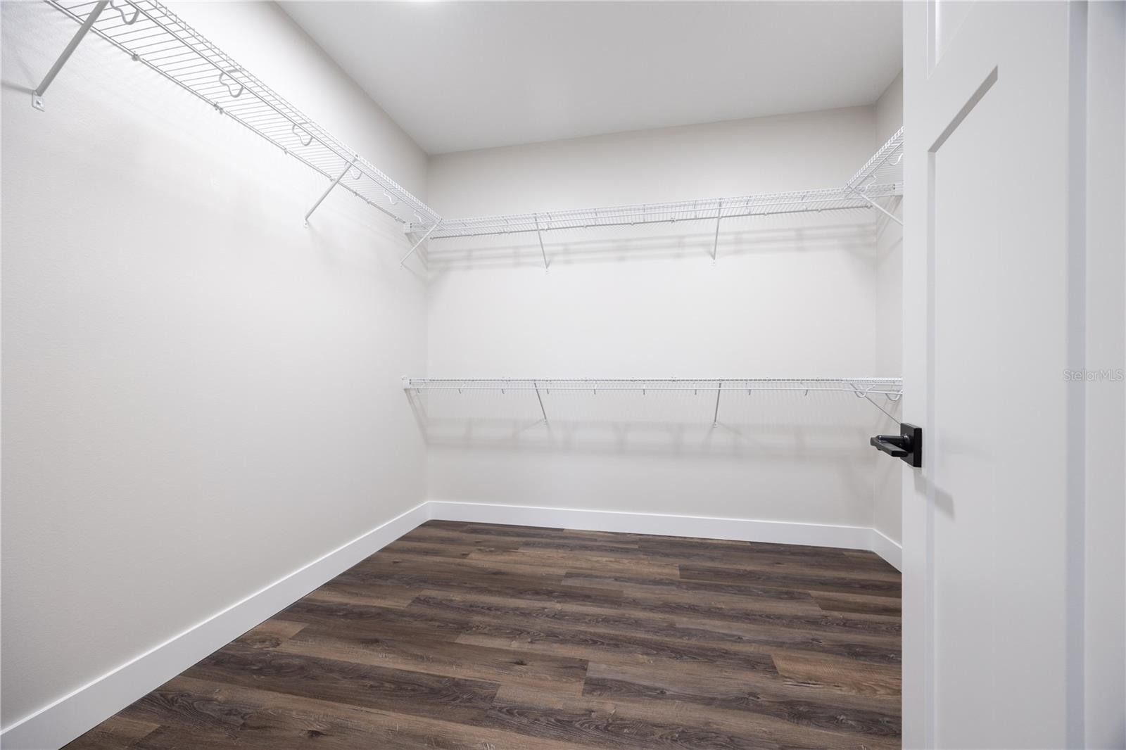 Image 21 of 47 For 151 Scott Place