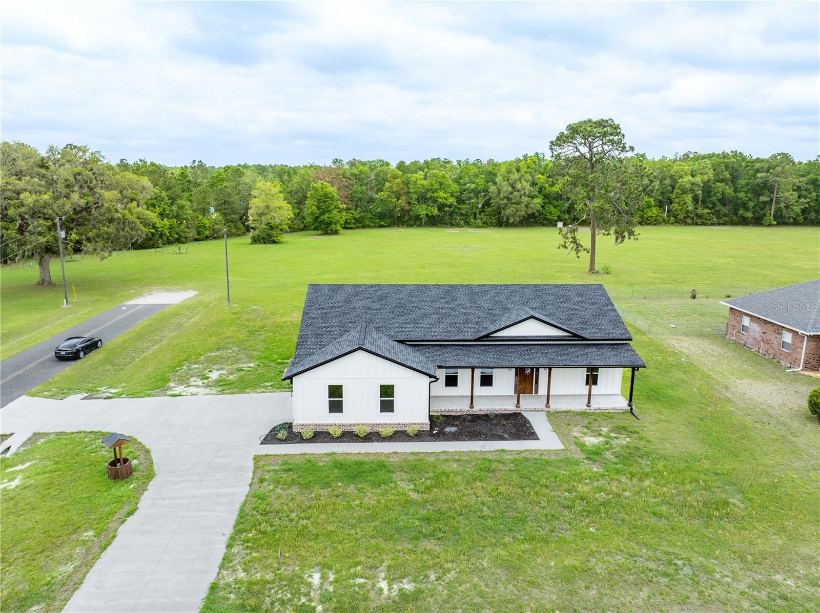 Image 41 of 47 For 151 Scott Place