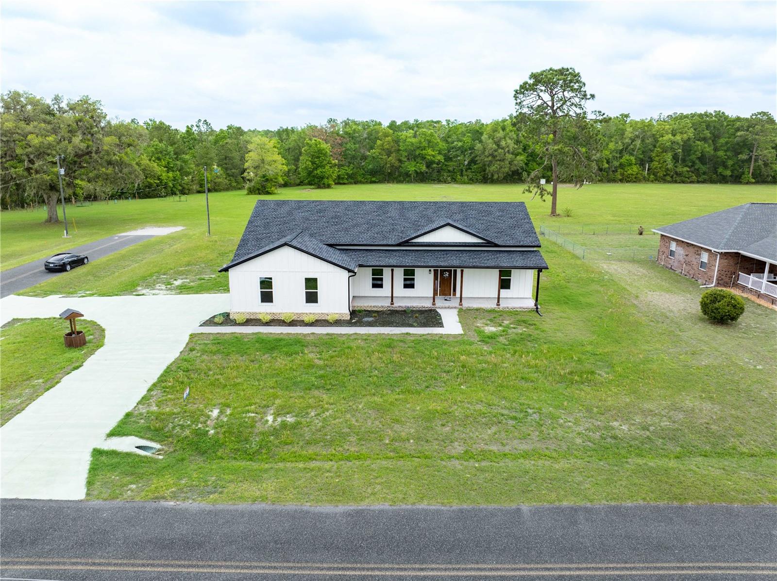 Image 43 of 47 For 151 Scott Place