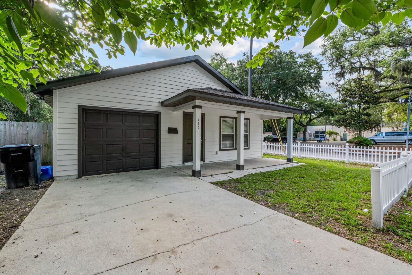 Image 2 of 26 For 415 10th Street