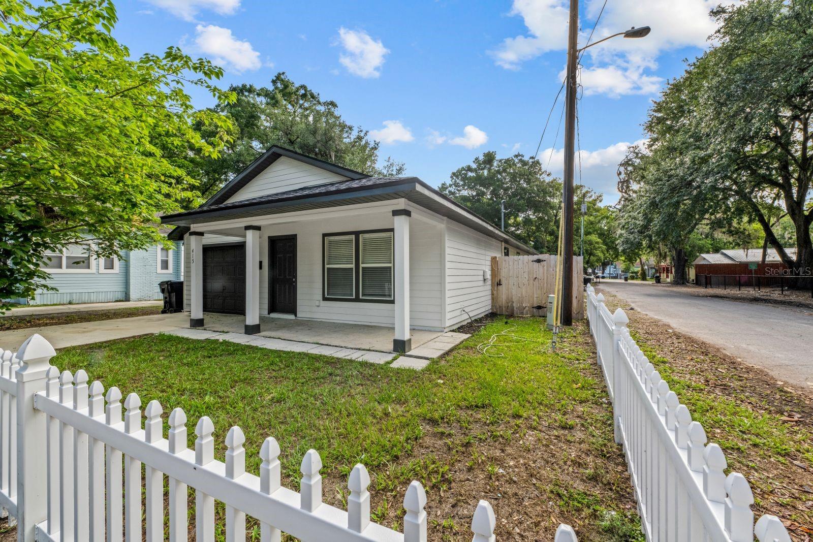 Image 3 of 26 For 415 10th Street