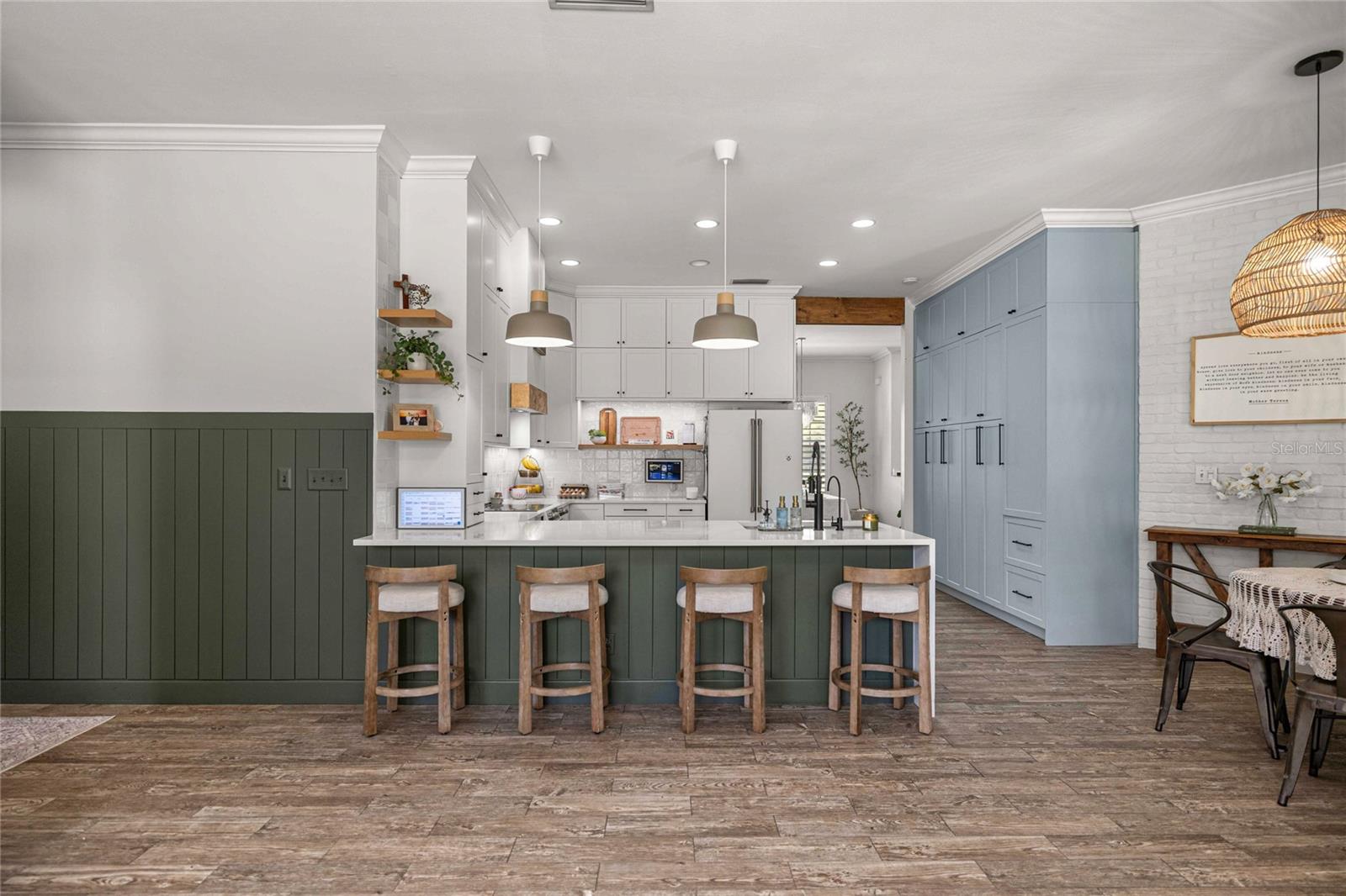 Image 10 of 44 For 25162 204th Place