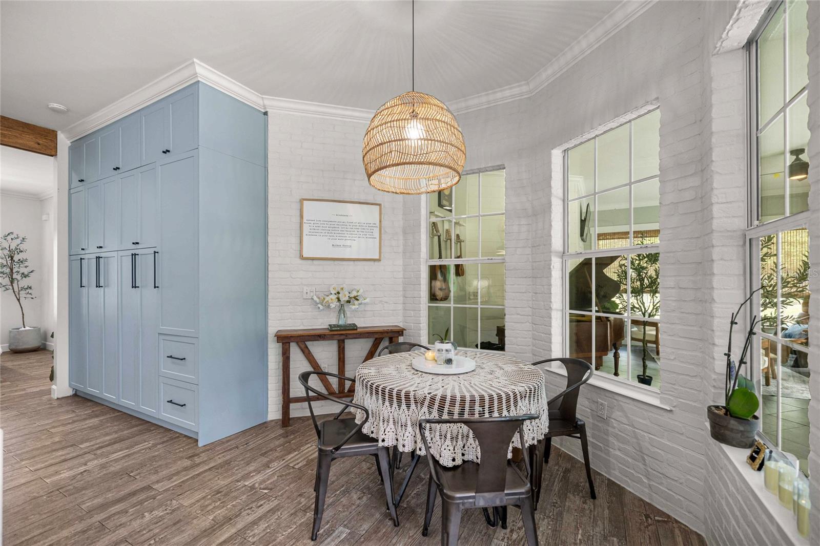 Image 12 of 44 For 25162 204th Place