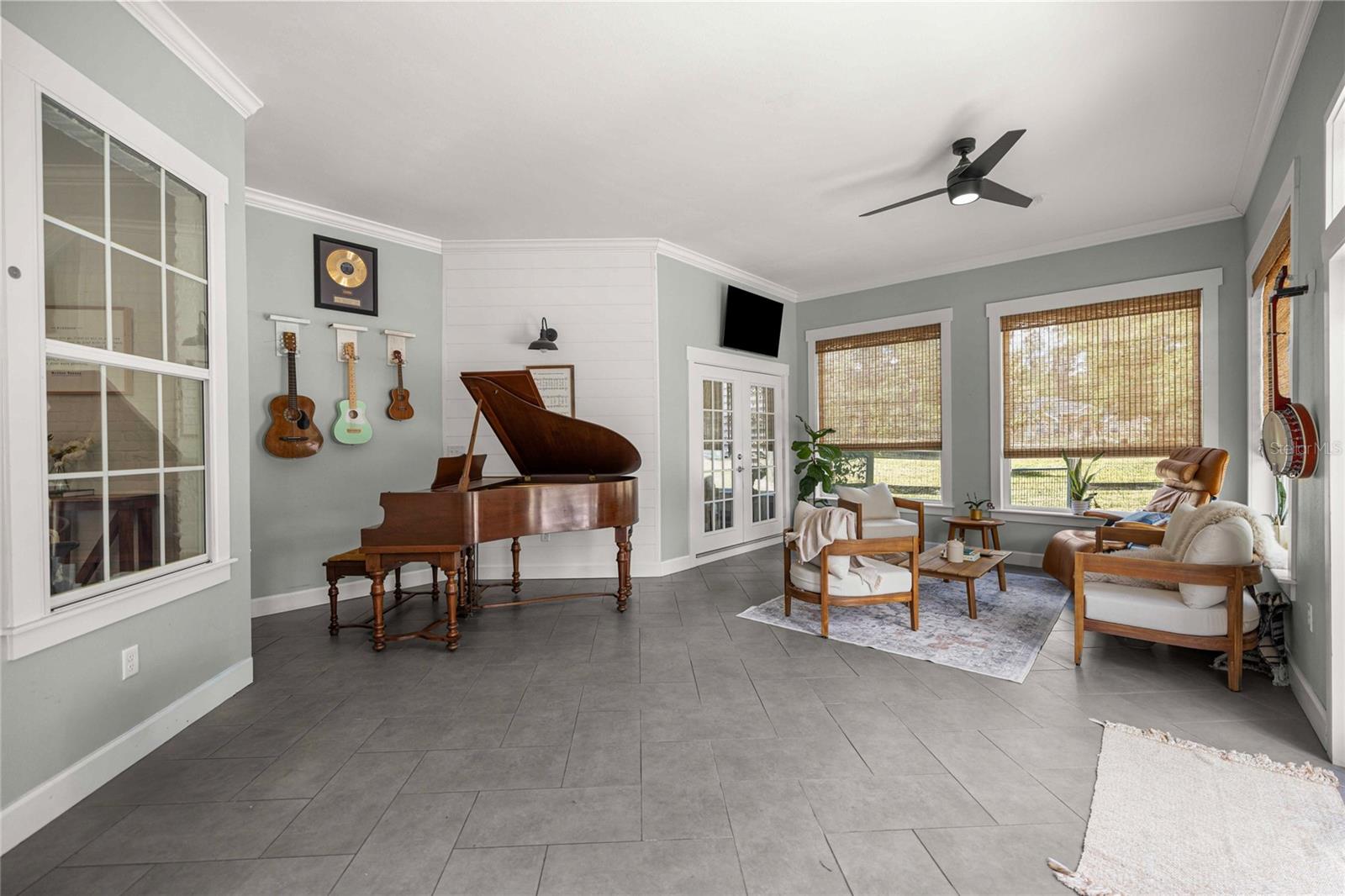 Image 16 of 44 For 25162 204th Place