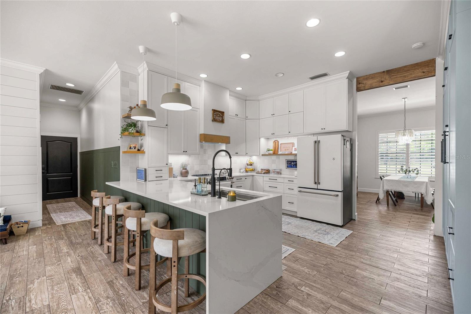 Image 3 of 44 For 25162 204th Place