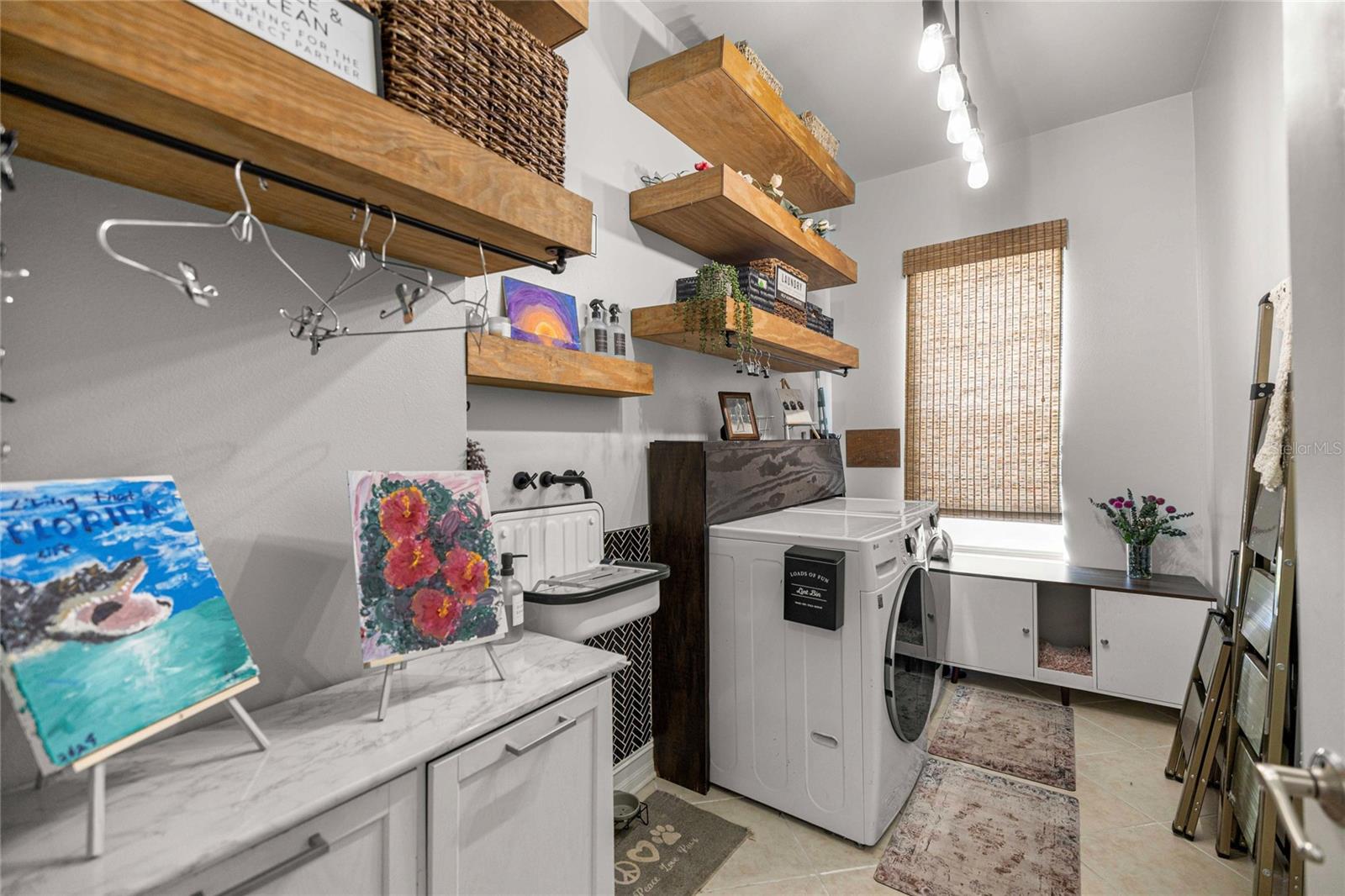 Image 31 of 44 For 25162 204th Place