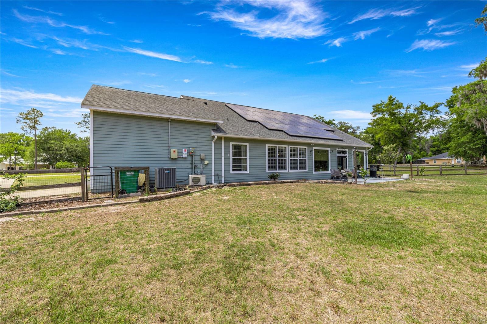 Image 36 of 44 For 25162 204th Place