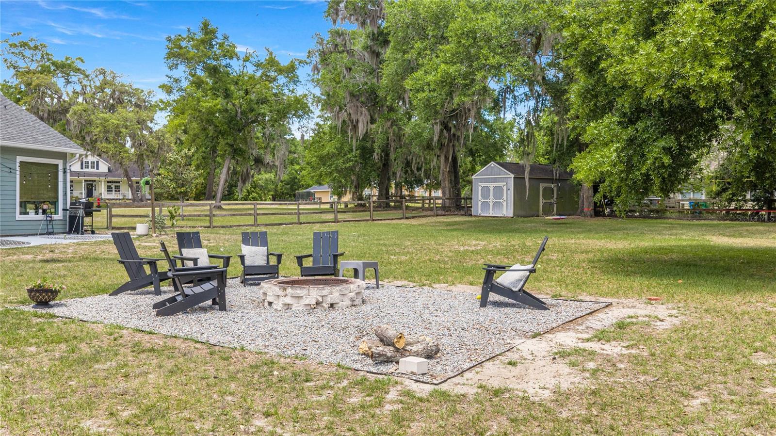 Image 39 of 44 For 25162 204th Place