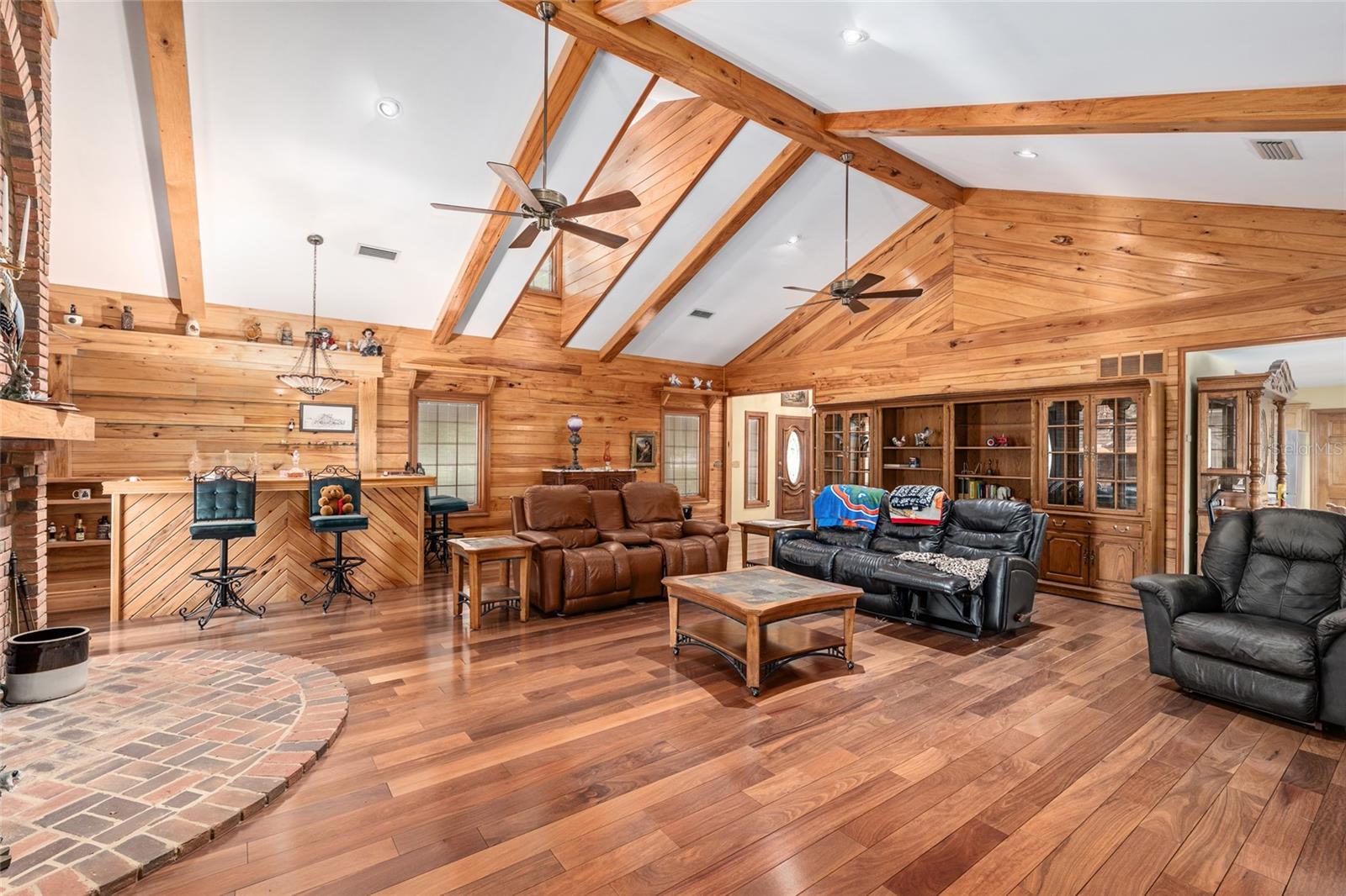 Image 4 of 94 For 272 County Road 337