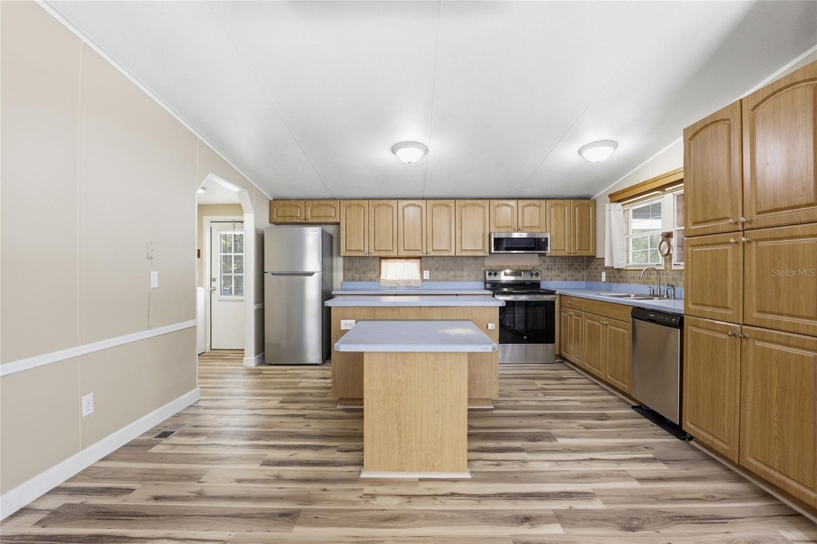 Image 32 of 52 For 9764 56th Lane