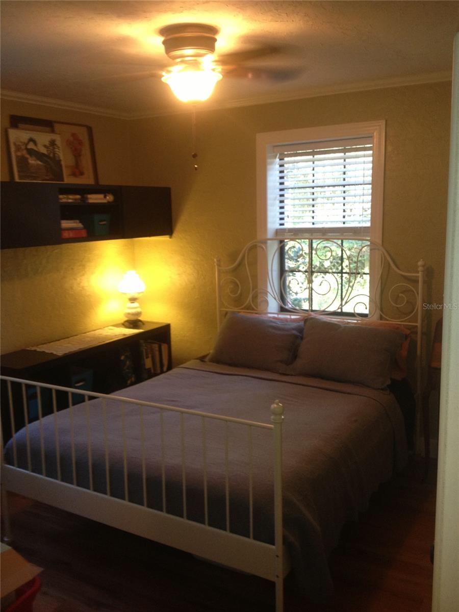 Image 3 of 10 For 711 34th Place