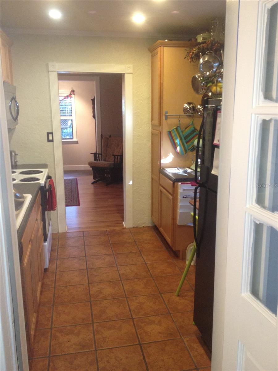 Image 8 of 10 For 711 34th Place