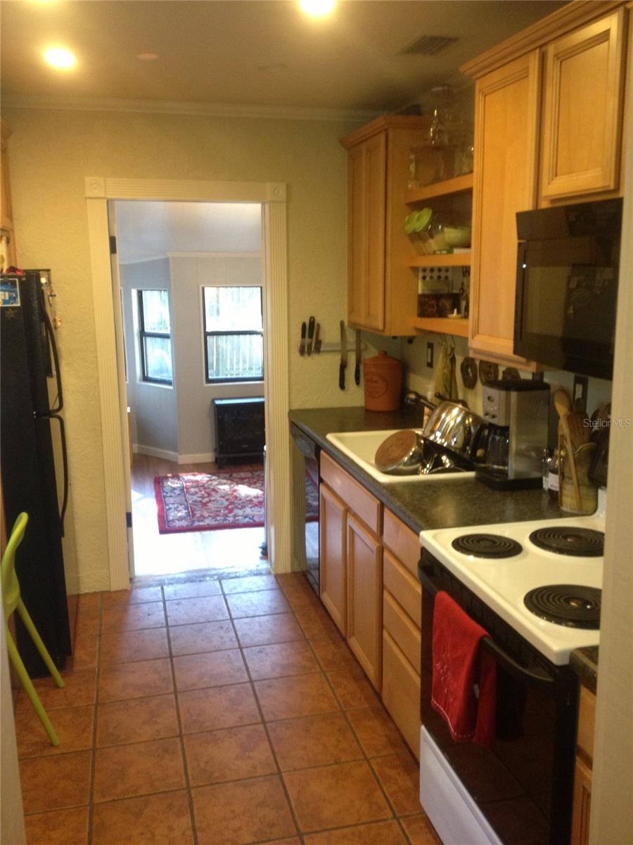 Image 9 of 10 For 711 34th Place