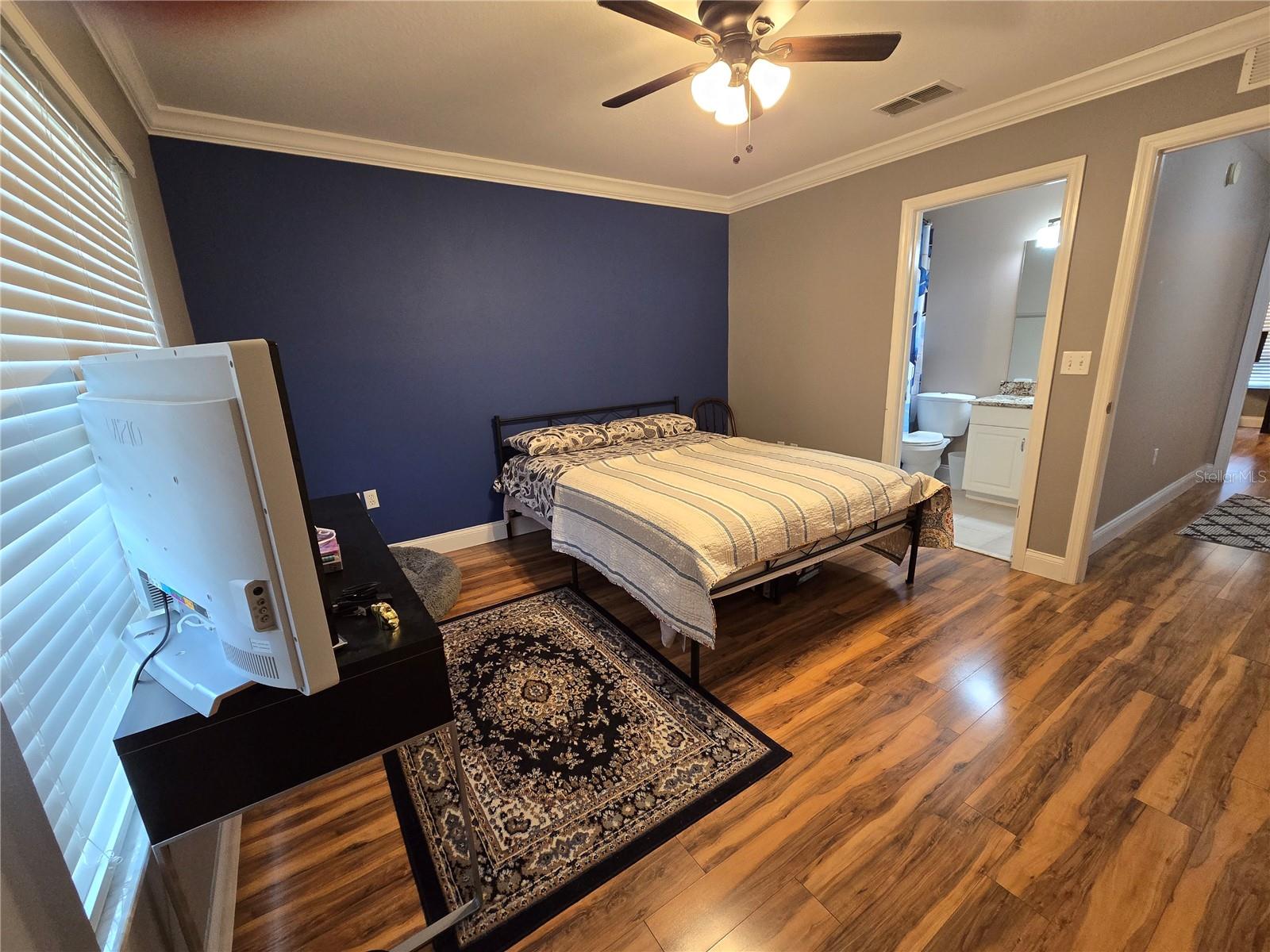 Image 11 of 16 For 2636 35th Place 9