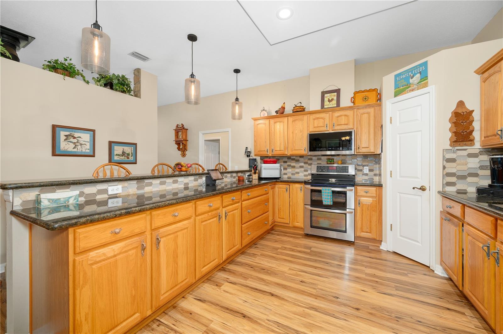 Image 19 of 72 For 8822 170th Street