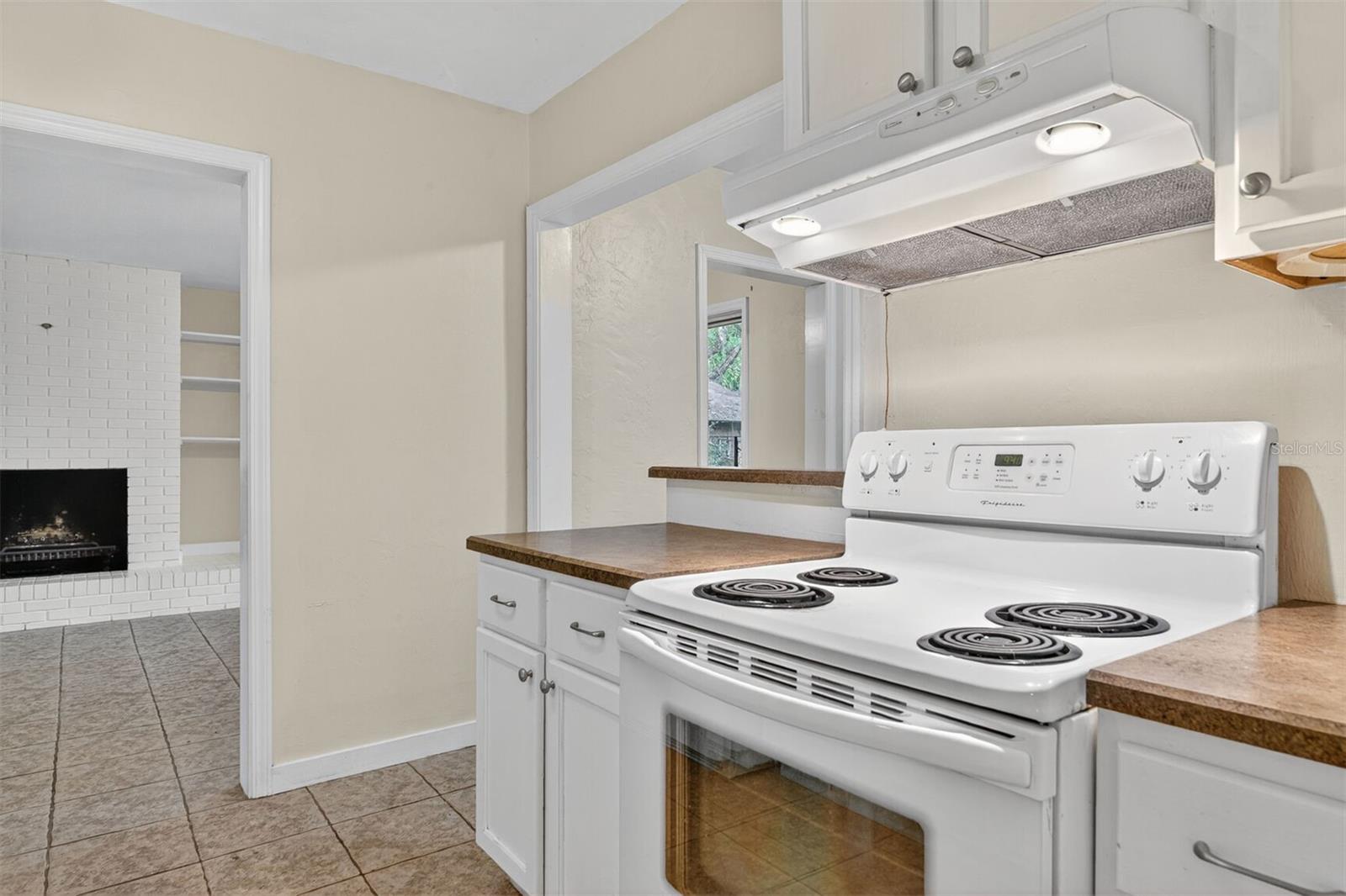 Image 8 of 26 For 914 6th Avenue