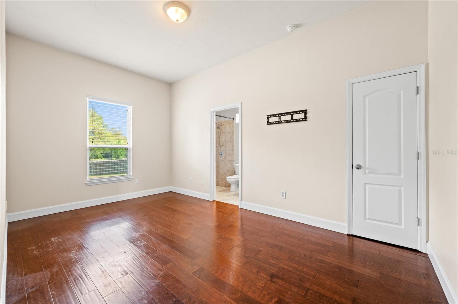 Image 38 of 56 For 14825 151st Lane