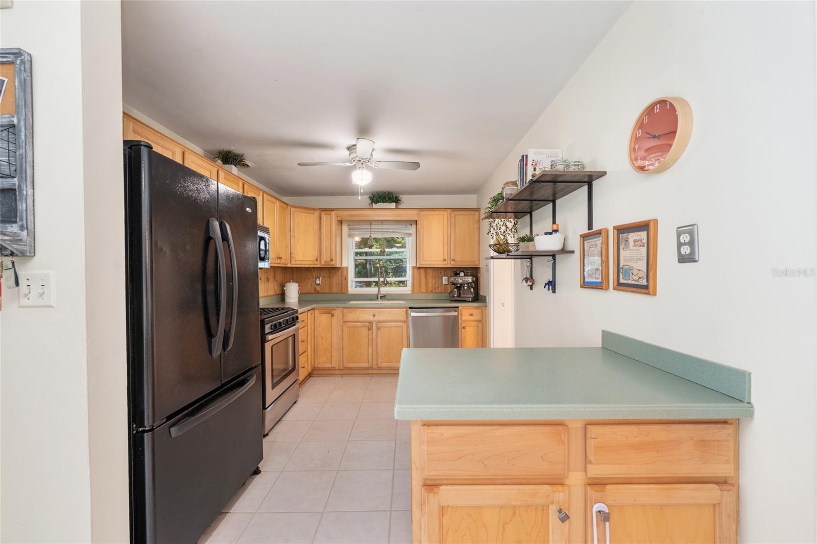 Image 10 of 28 For 530 10th Street