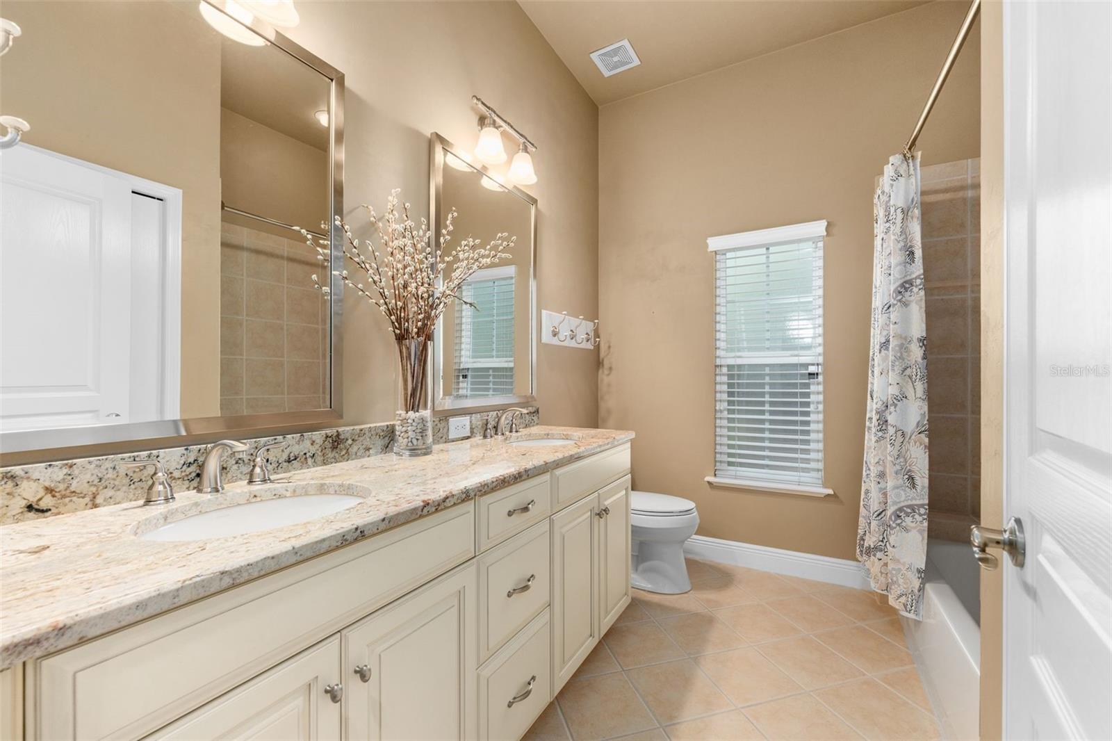 Image 32 of 50 For 2611 138th Terrace