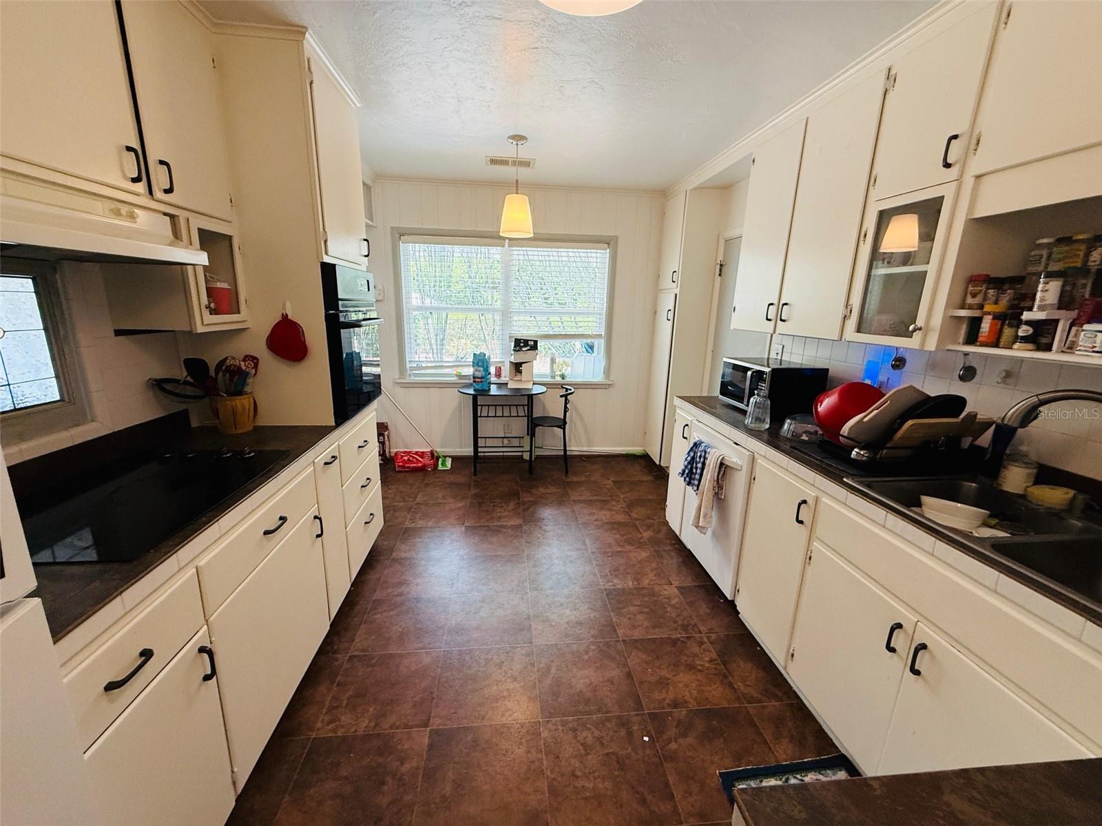 Image 12 of 26 For 3028 1st Avenue