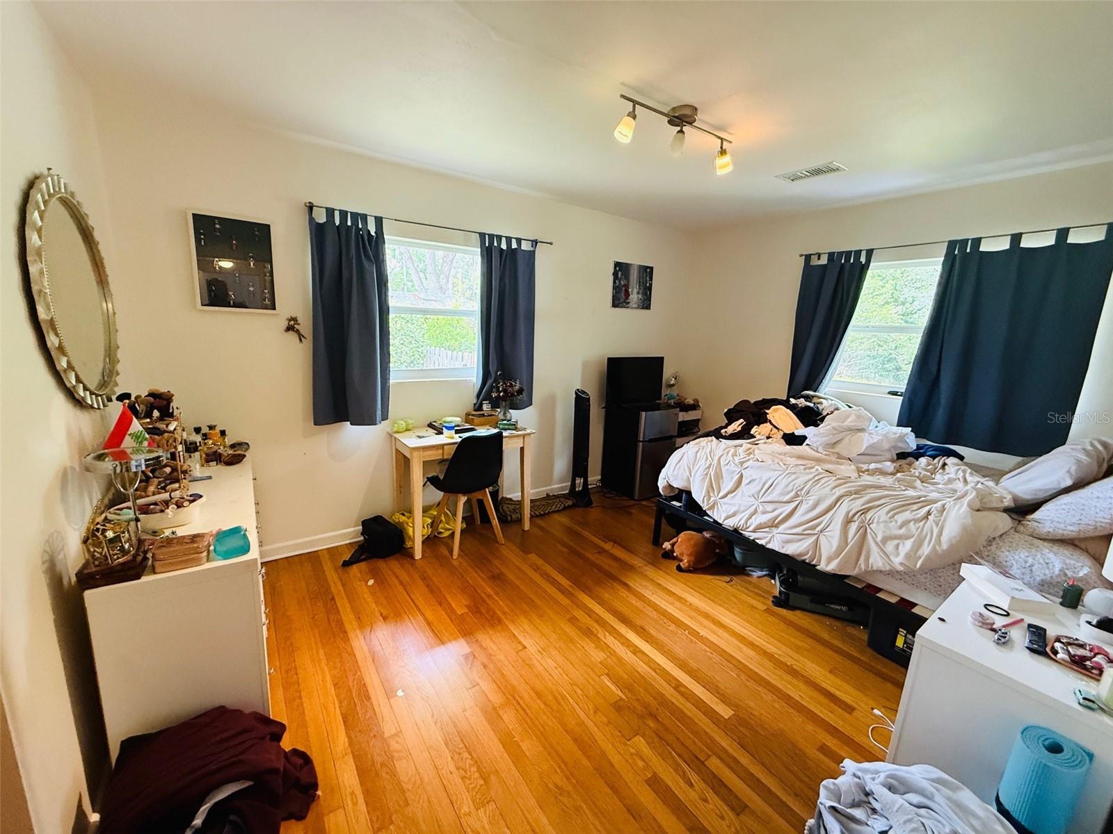Image 16 of 26 For 3028 1st Avenue