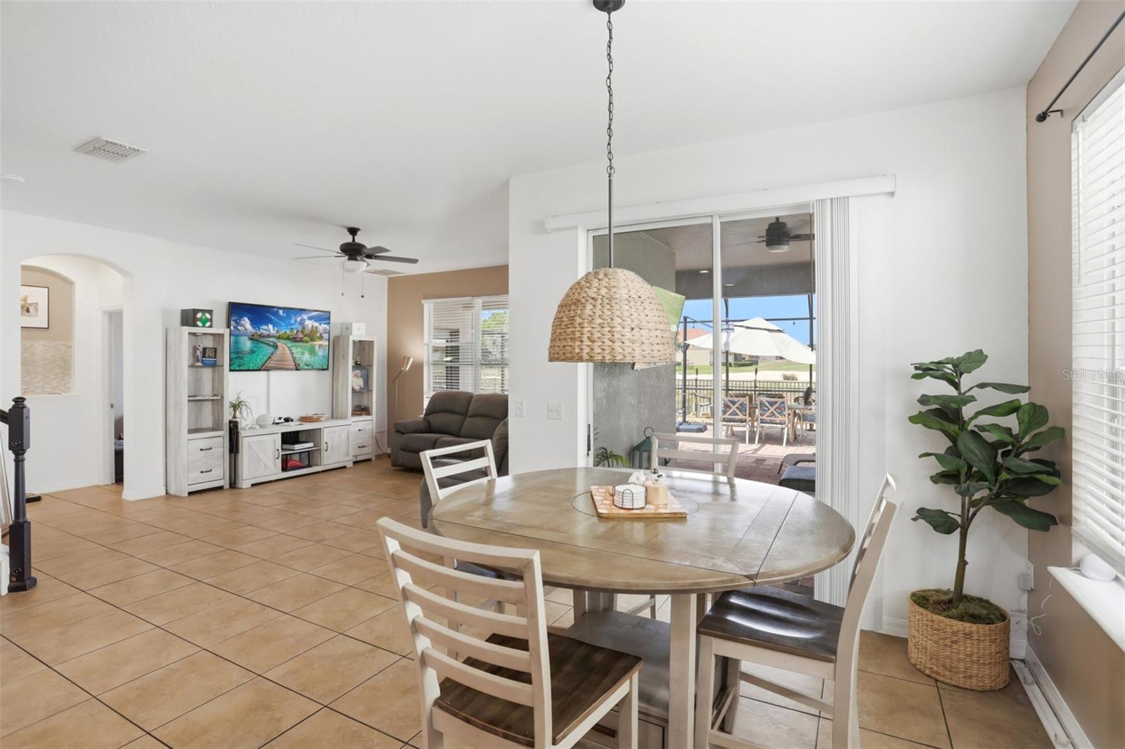 Image 15 of 39 For 1409 Brookhaven Court