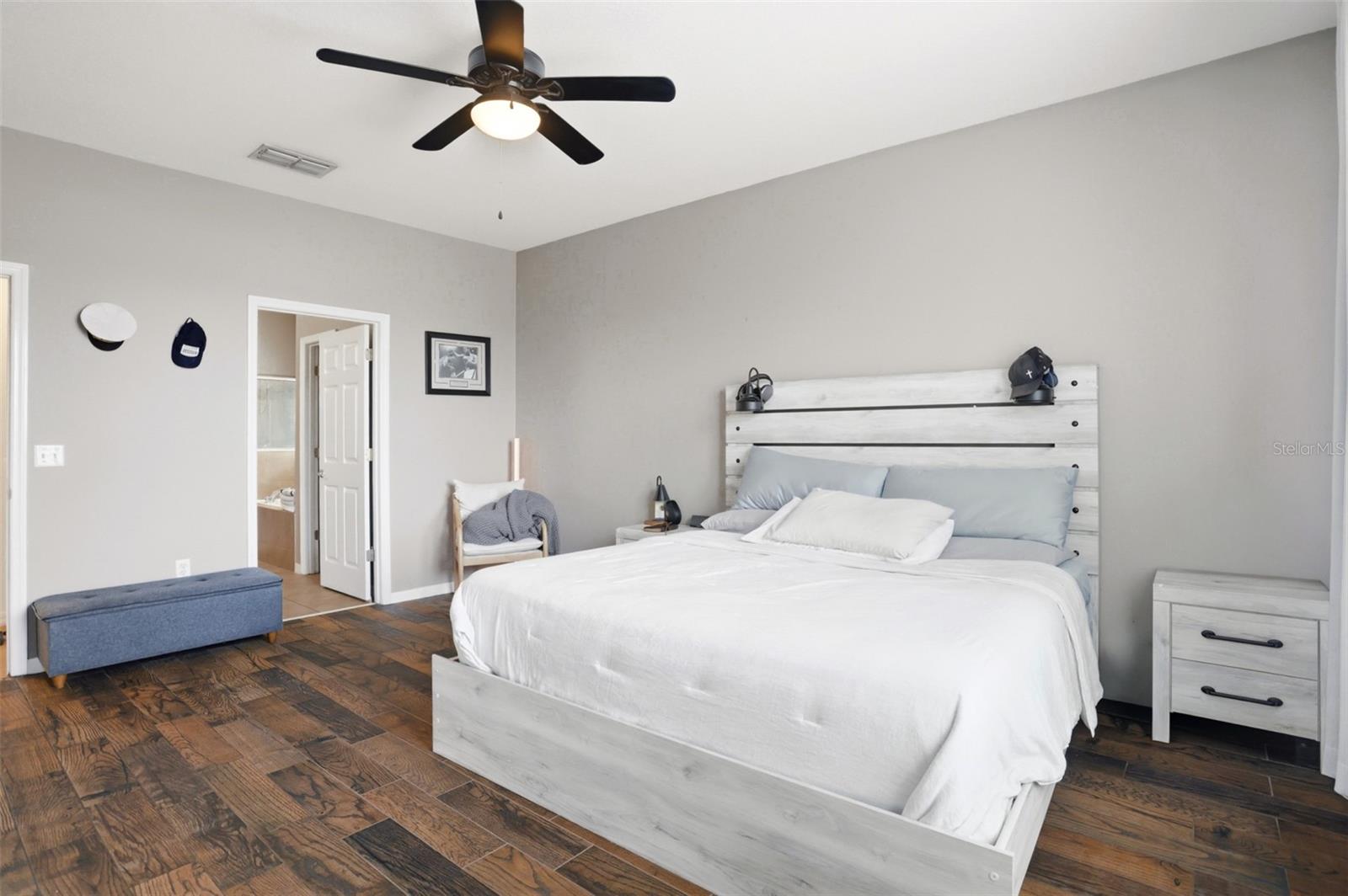 Image 17 of 39 For 1409 Brookhaven Court