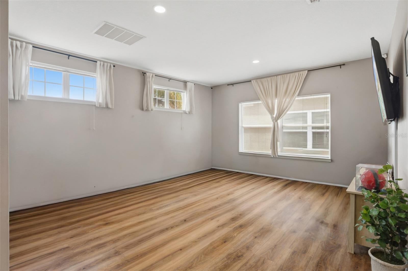 Image 23 of 39 For 1409 Brookhaven Court