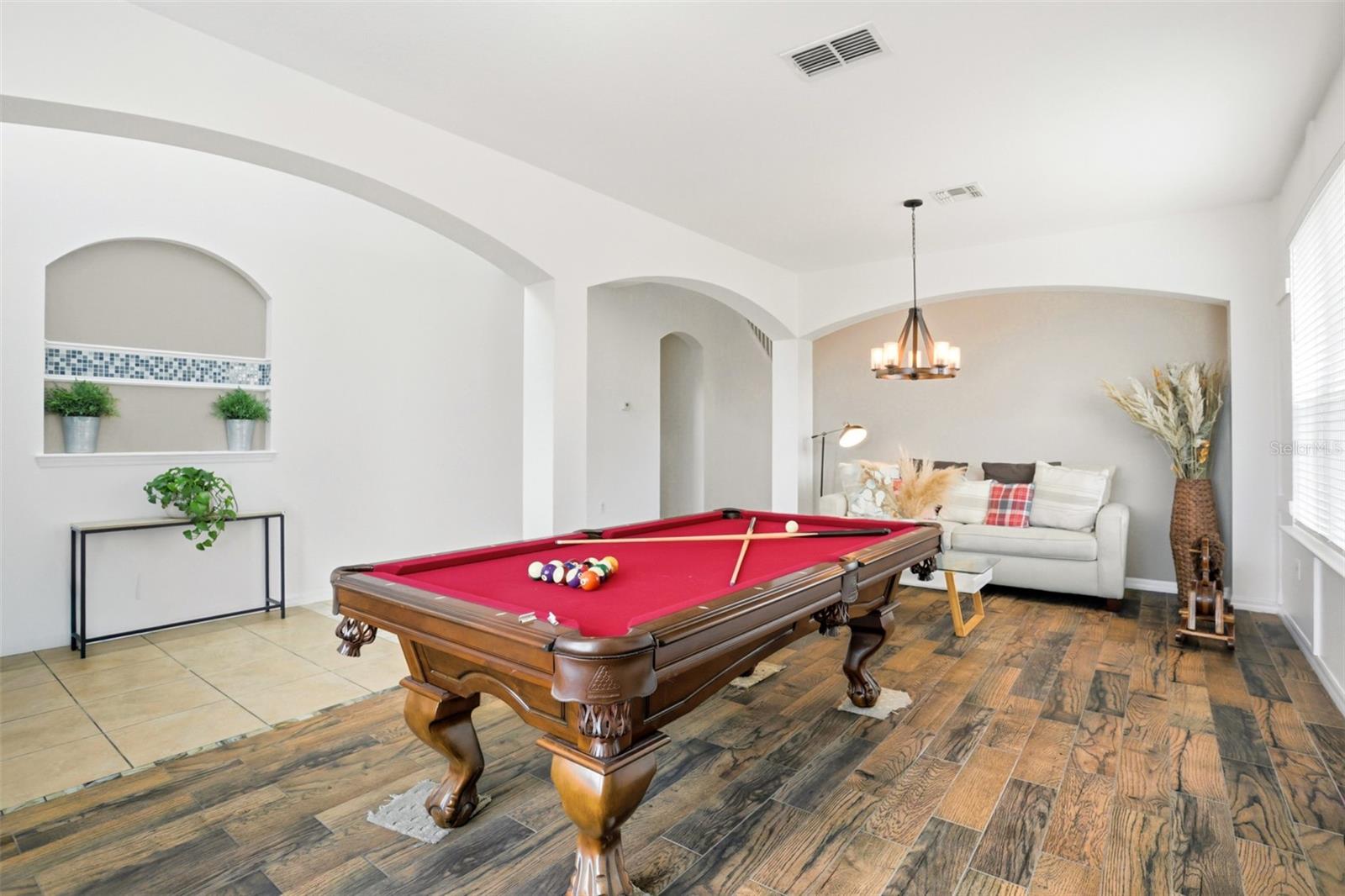 Image 6 of 39 For 1409 Brookhaven Court