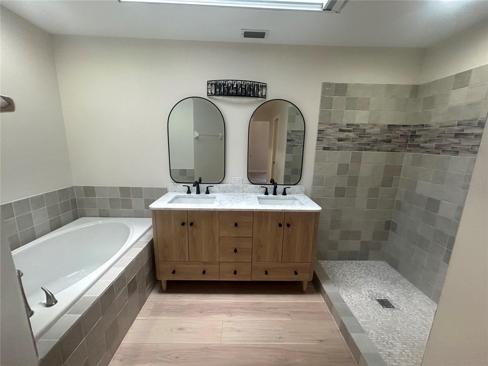 Image 14 of 24 For 12244 10th Place