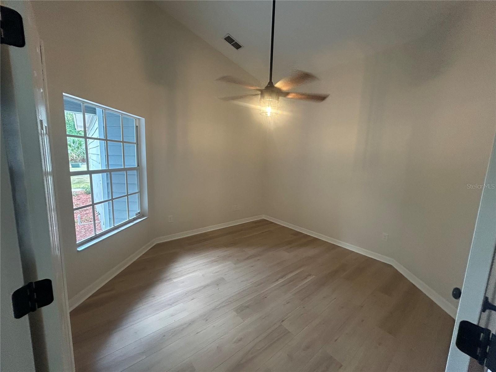 Image 9 of 24 For 12244 10th Place