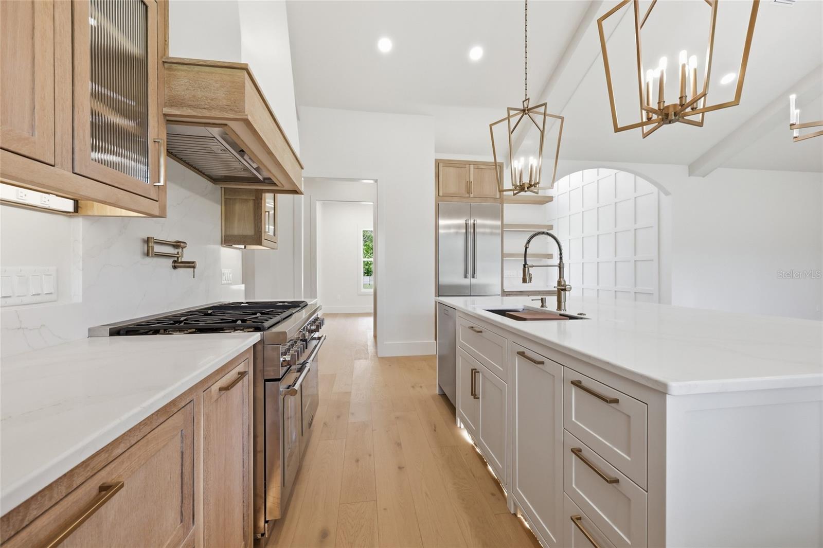 Image 10 of 42 For 1330 175 Court