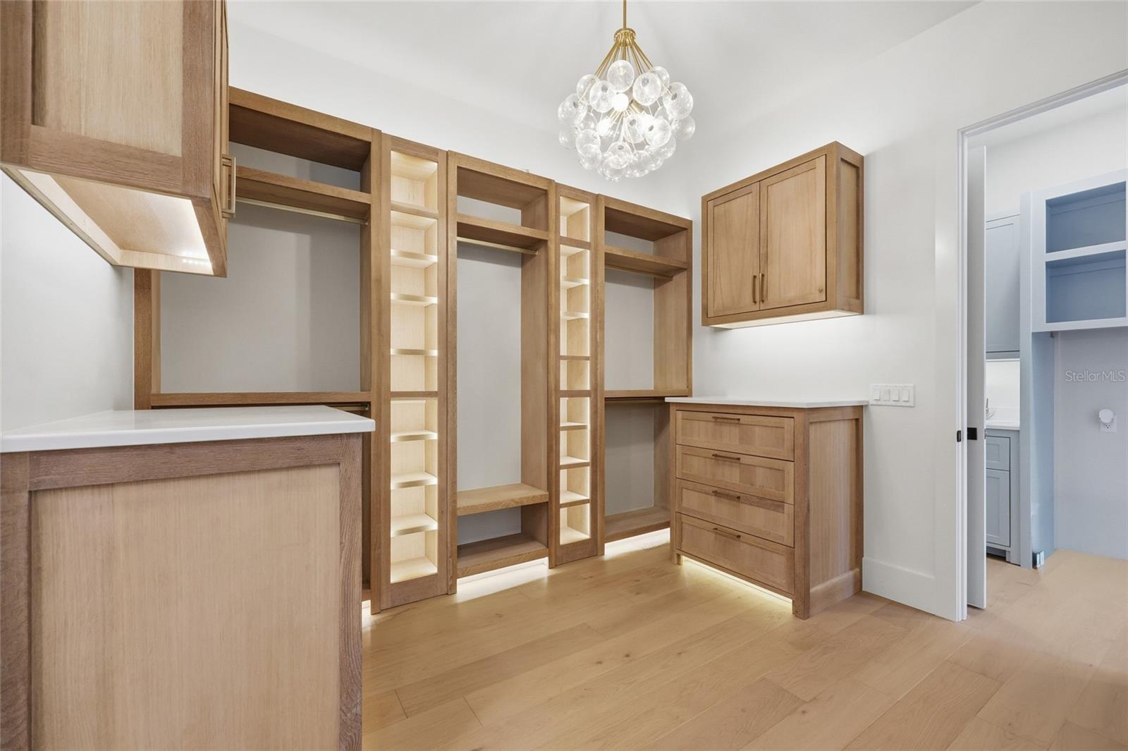 Image 24 of 42 For 1330 175 Court