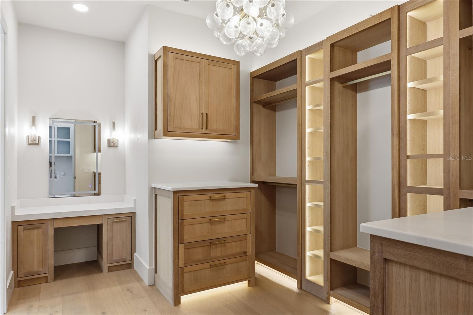 Image 25 of 42 For 1330 175 Court