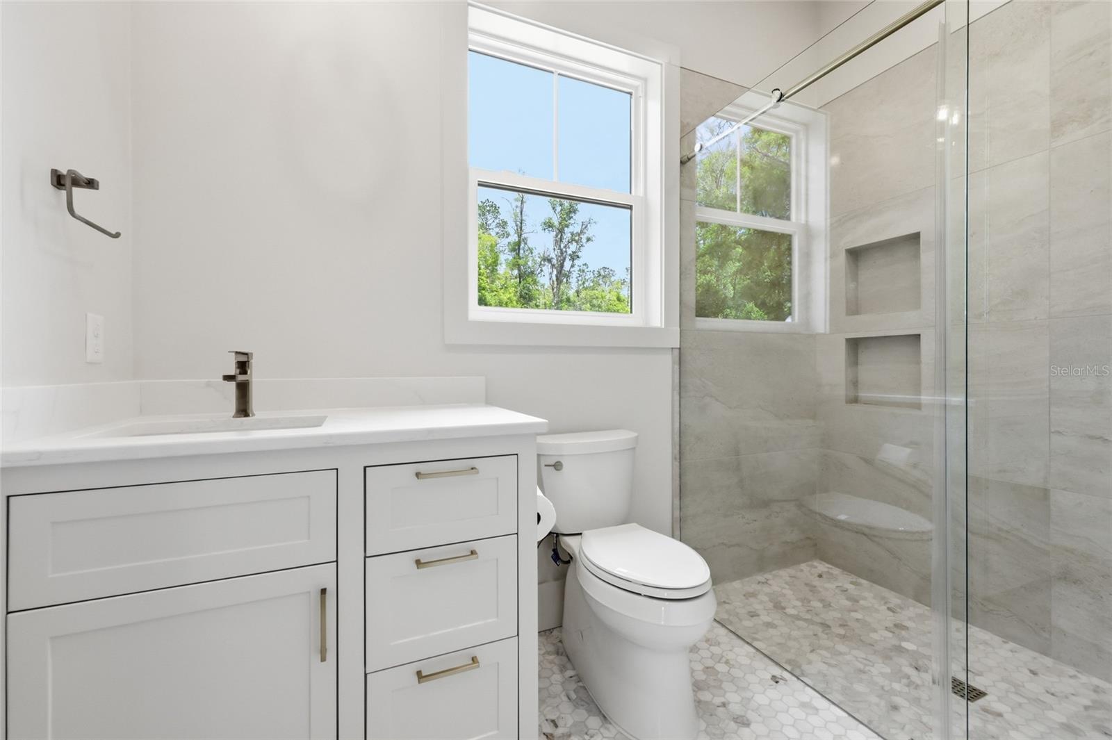 Image 29 of 42 For 1330 175 Court