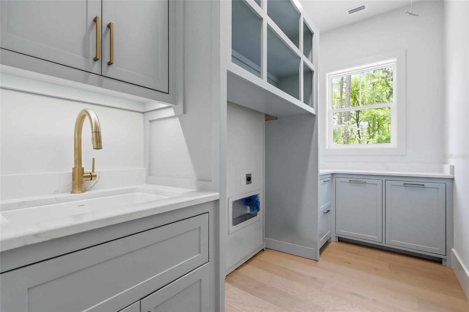 Image 30 of 42 For 1330 175 Court