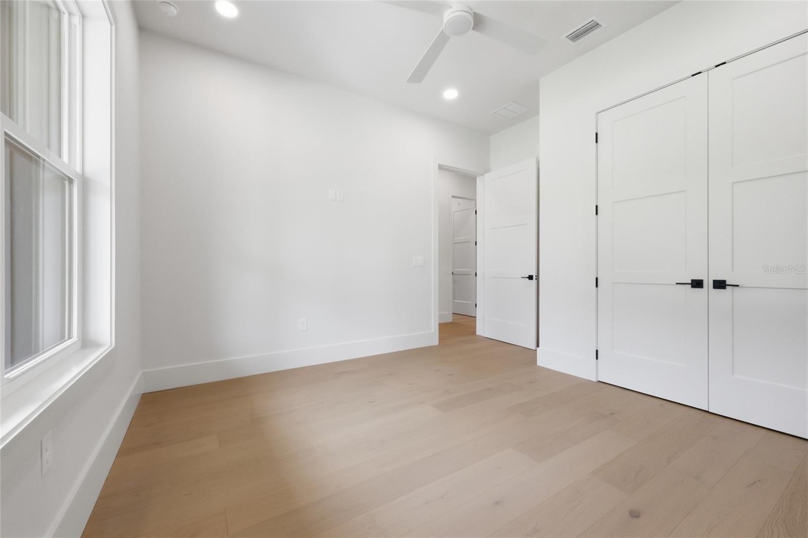 Image 32 of 42 For 1330 175 Court