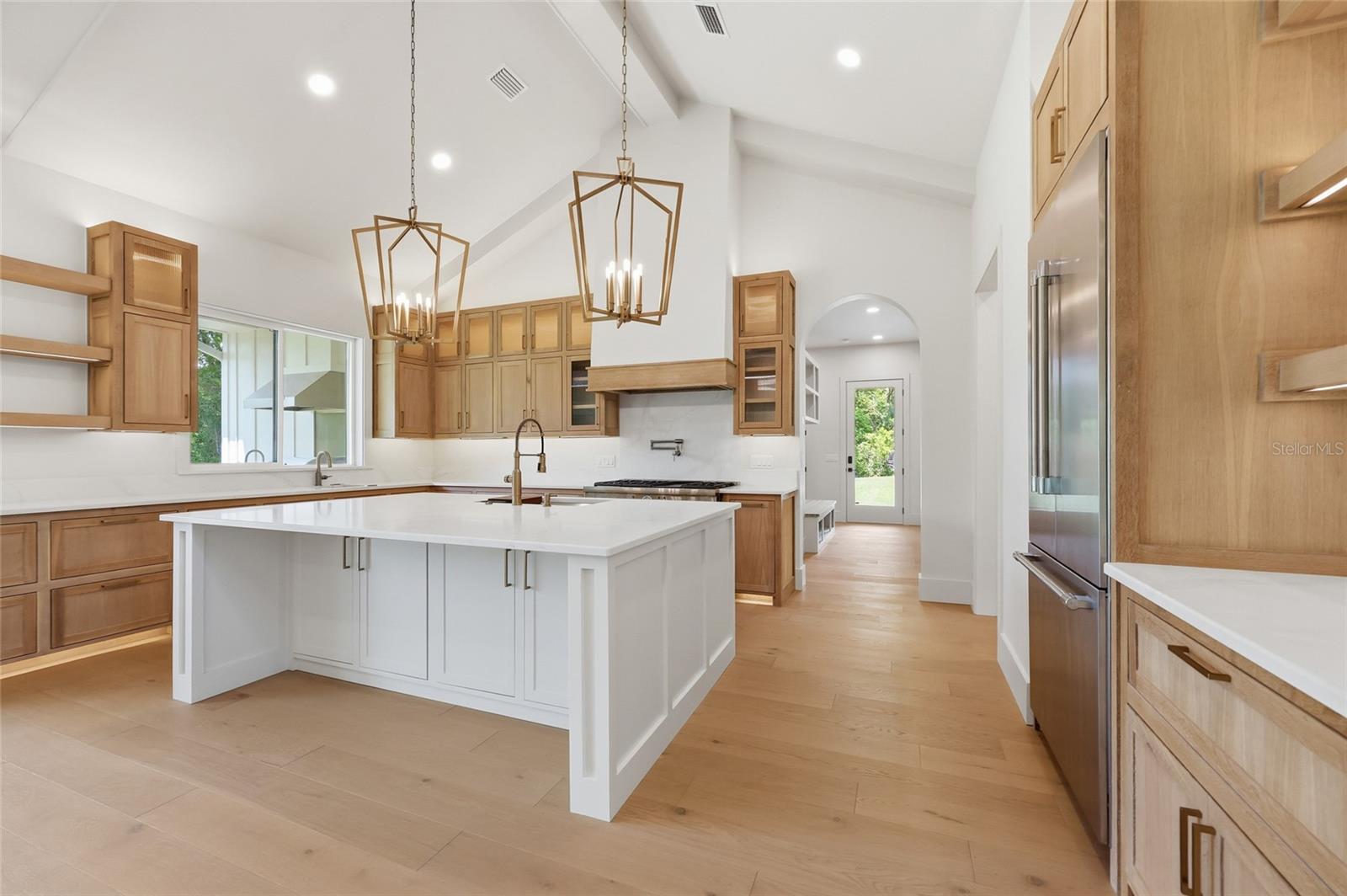 Image 6 of 42 For 1330 175 Court