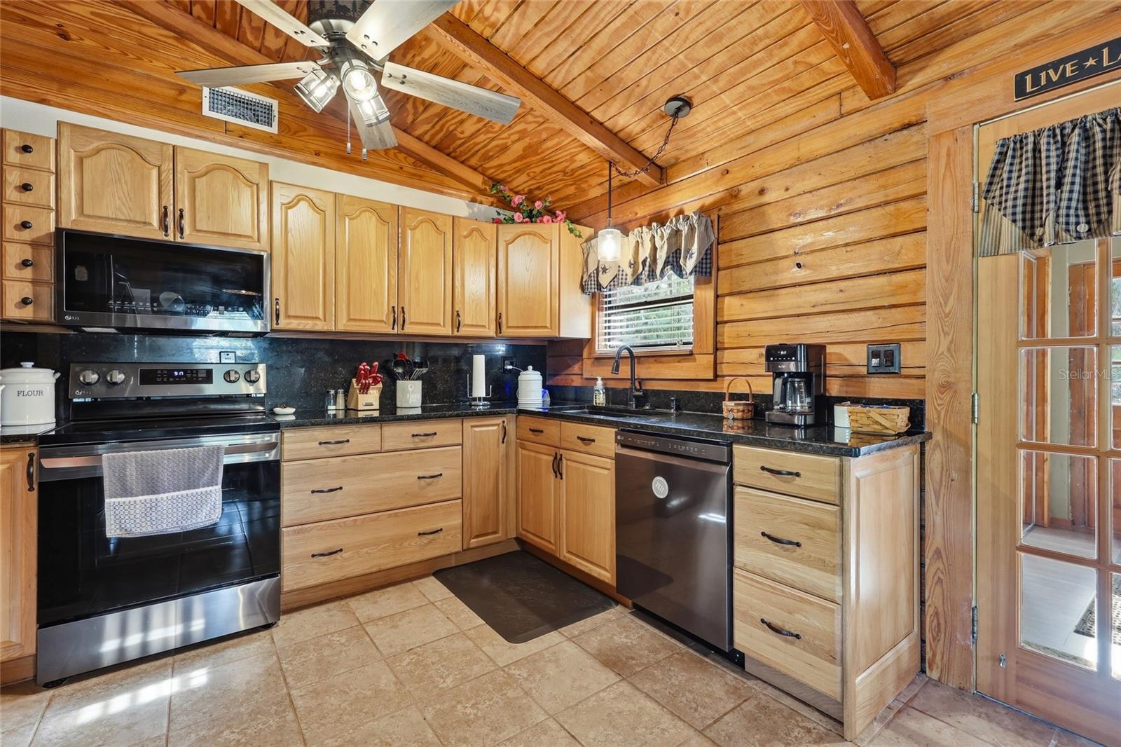 Image 10 of 31 For 10531 70th Avenue