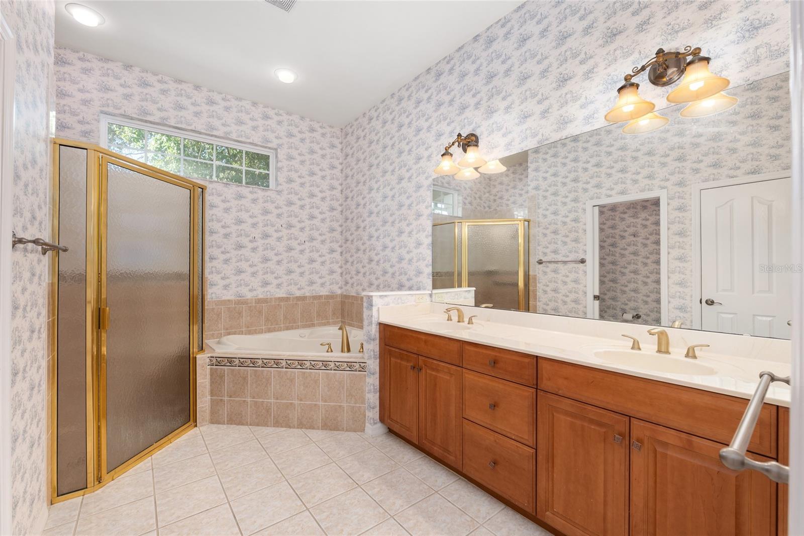 Image 16 of 33 For 8476 10th Road