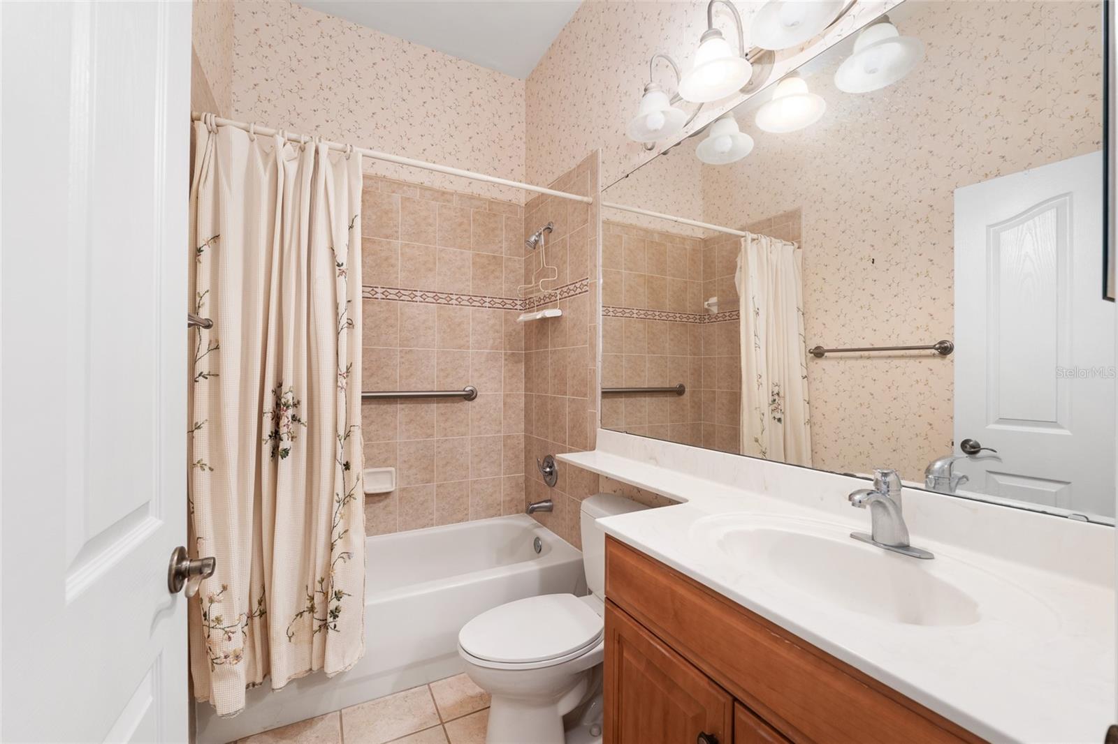 Image 22 of 33 For 8476 10th Road