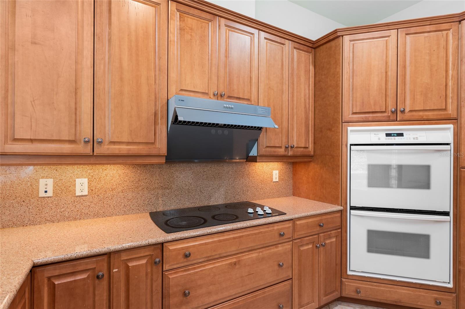 Image 9 of 33 For 8476 10th Road