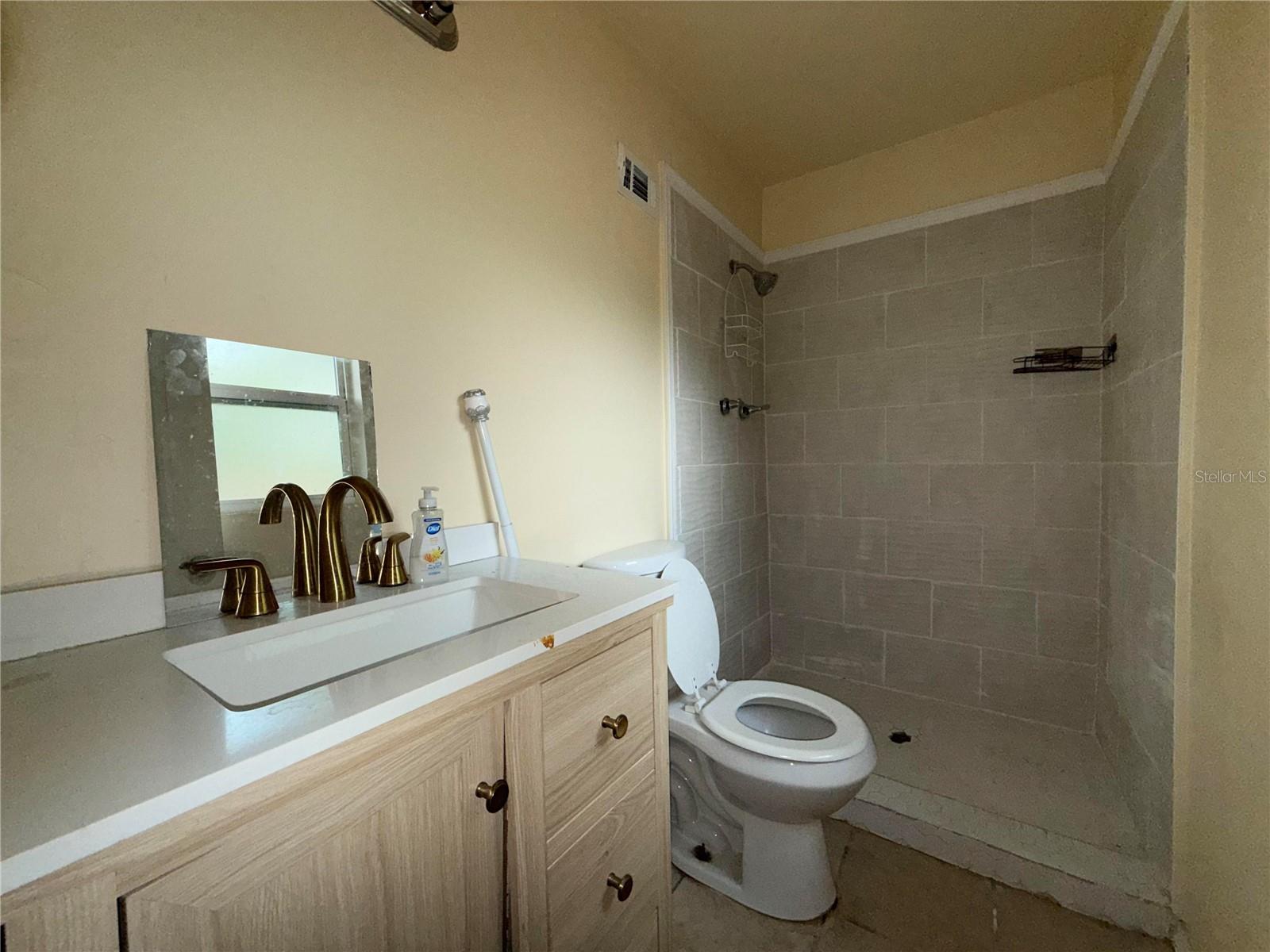 Image 10 of 17 For 1610 19th Place