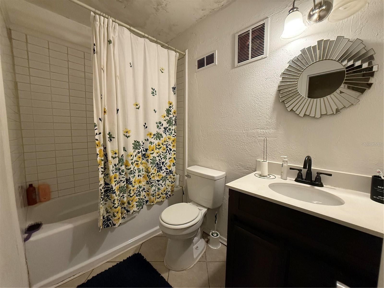 Image 14 of 17 For 1610 19th Place