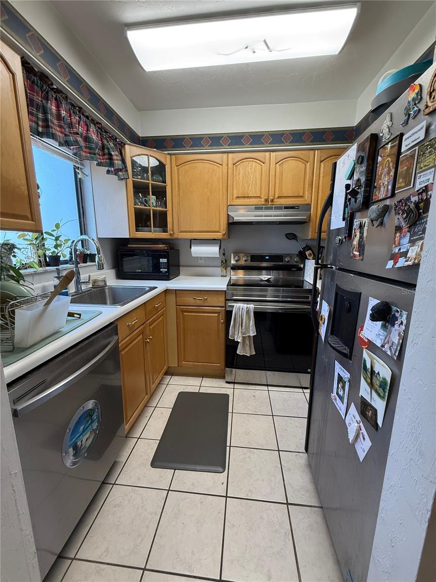 Image 4 of 24 For 3600 19th Avenue 51