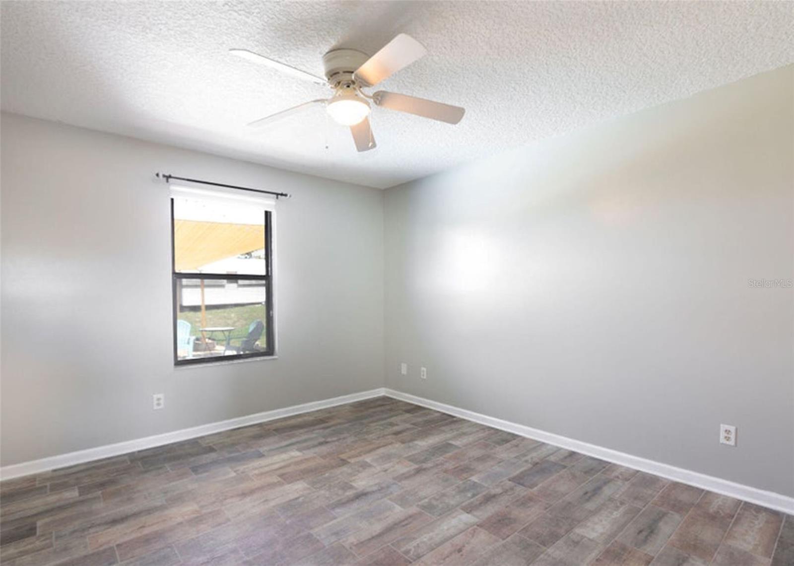 Image 15 of 25 For 6286 1st Avenue