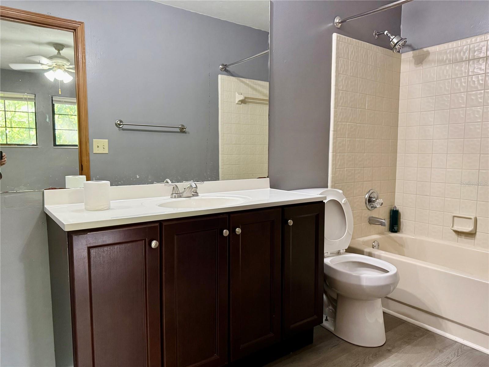 Image 15 of 20 For 900 62nd Boulevard I55