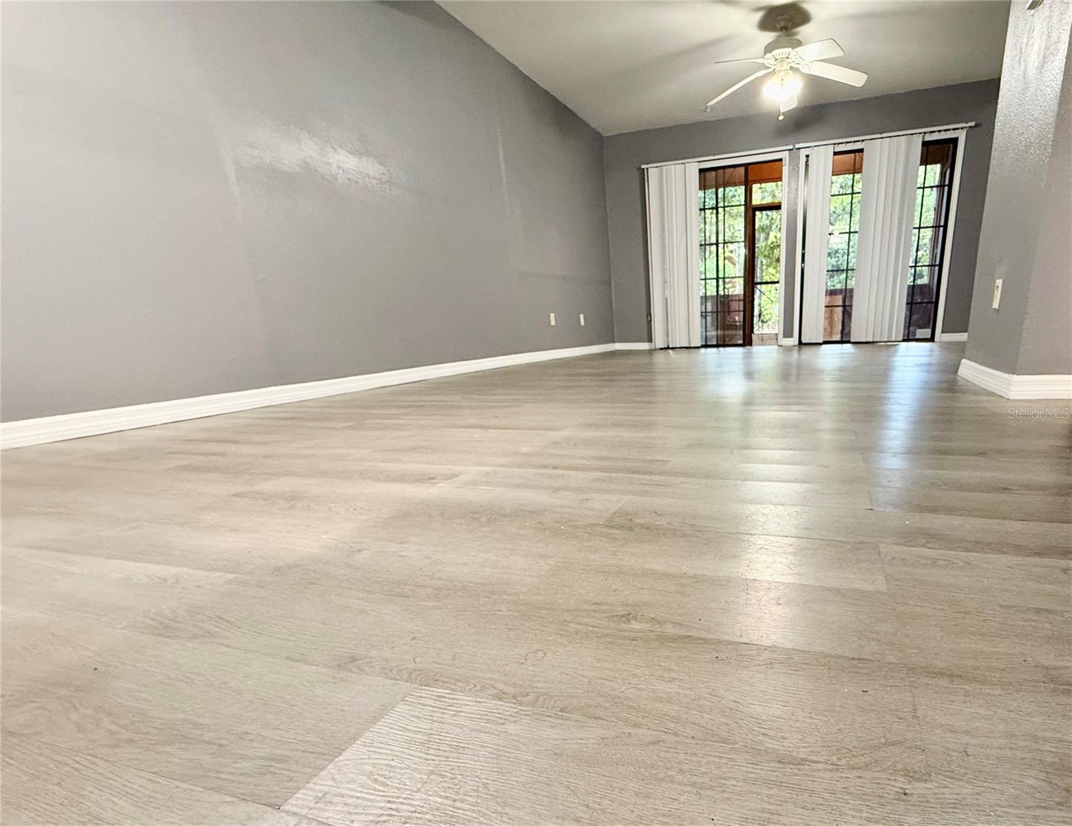 Image 2 of 20 For 900 62nd Boulevard I55