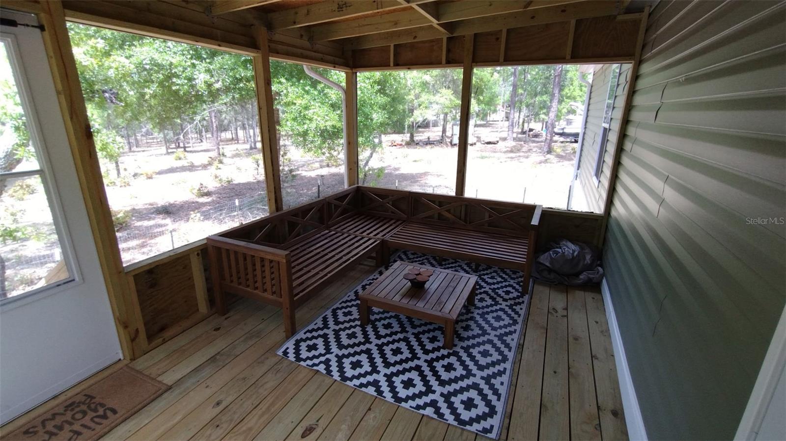 Listing photo id 13 for 105 Slipper Way